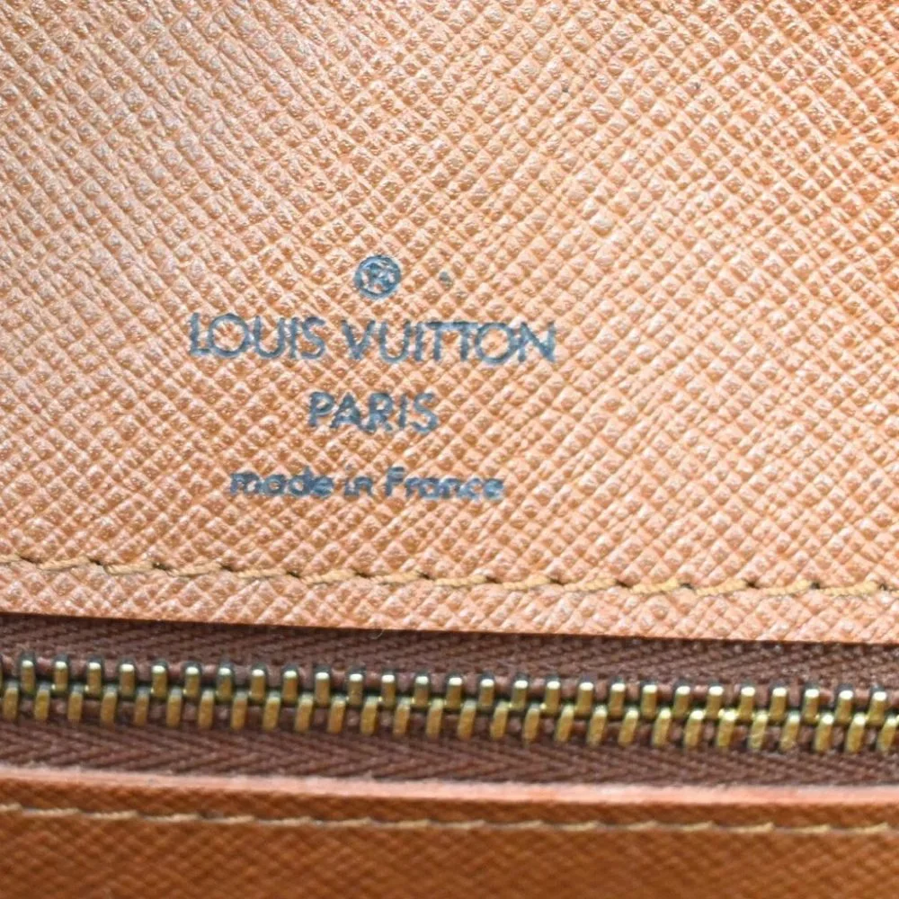 authenticity guaranteed LOUIS VUITTON Porte Documents Voyage Briefcase